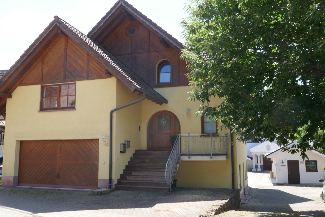 2 Zi - Fewo Schwarzwaldliebe Im Hexental, Terrasse Bollschweil Екстериор снимка